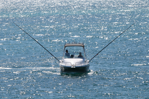 PRACTICAL BOATING: Using Outriggers - Fishing World